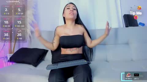 Snapshot of nika01_ chatting on February 13, 1:29 am SAMARA online show from February 13, 1:29 am