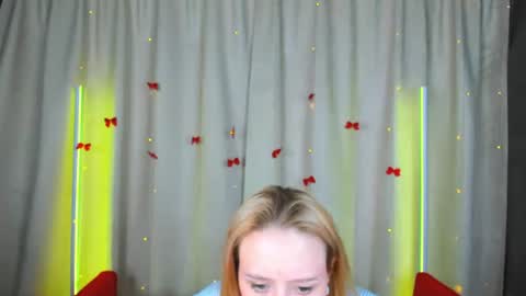nikablond online show from July 24, 6:11 am