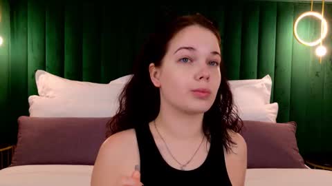 Snapshot of nikaflowers chatting on September 28, 2:51 am Nika online show from September 28, 2:51 am