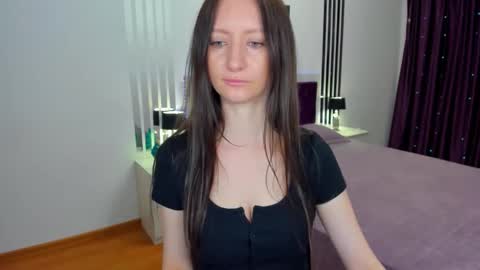 NikaLewis online show from April 13, 9:32 am