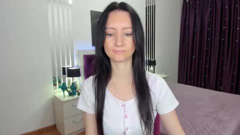 NikaLewis online show from November 22, 4:48 am