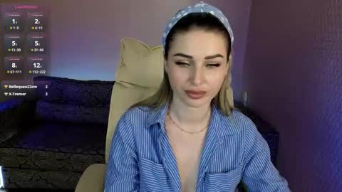 Snapshot of nikastill_ chatting on September 22, 7:40 am NikaStill online show from September 22, 7:40 am