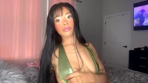 nikitalove104 online show from May 30, 10:05 pm