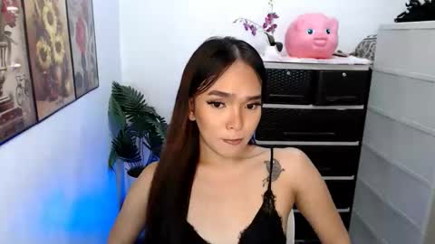 nikitta_morris online show from March 17, 5:44 am