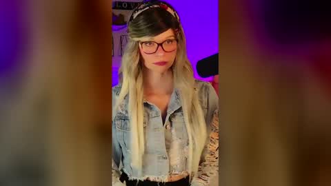 Kitty Chatte online show from June 7, 9:38 am