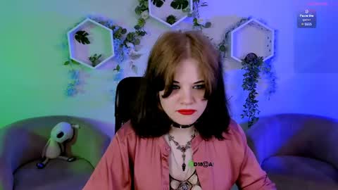 nikki_kiss_ online show from July 21, 8:59 am