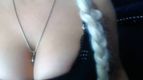 Niquita Sparkles online show from April 6, 4:46 am