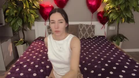 Snapshot of nikkigoldx chatting on February 27, 7:15 pm Nikki online show from February 27, 7:15 pm