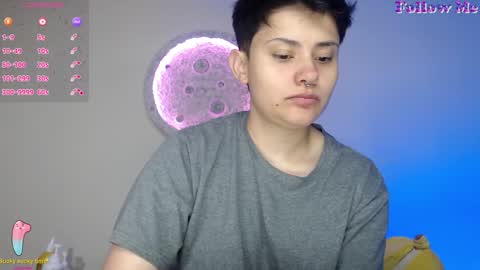 Snapshot of nikky_tomboy444 chatting on December 10, 1:55 pm Nikky online show from December 10, 1:55 pm