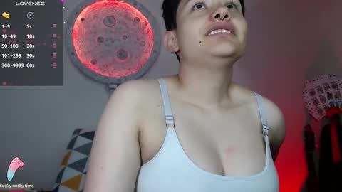 Snapshot of nikky_tomboy444 chatting on February 9, 7:19 pm Nikky online show from February 9, 7:19 pm