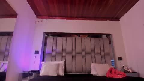     online show from February 11, 12:06 pm