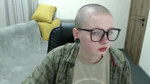 Snapshot of nikkysnow chatting on September 12, 8:01 am nikkysnow online show from September 12, 8:01 am