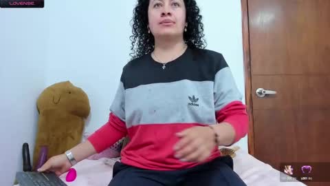 Snapshot of nikol32__ chatting on December 2, 11:55 am dayan online show from December 2, 11:55 am