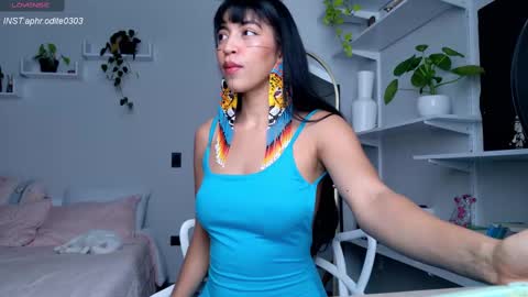 Snapshot of nikol_je chatting on September 11, 8:42 pm Nicole cam online show from September 11, 8:42 pm