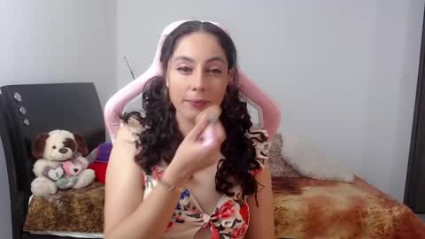 Snapshot of niky_blue chatting on December 28, 1:29 am niky_blue online show from December 28, 1:29 am