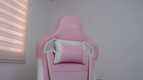 Snapshot of niky_blue chatting on March 8, 11:45 am niky_blue online show from March 8, 11:45 am