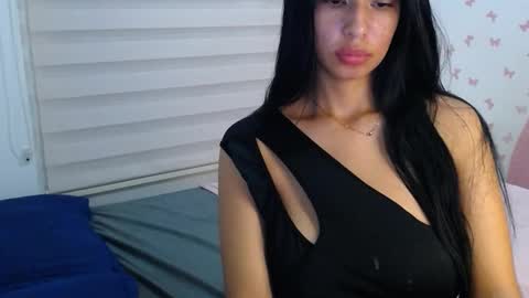 nila online show from November 6, 2:39 am