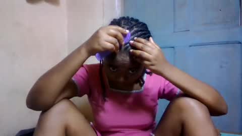 nilah online show from July 9, 1:13 pm