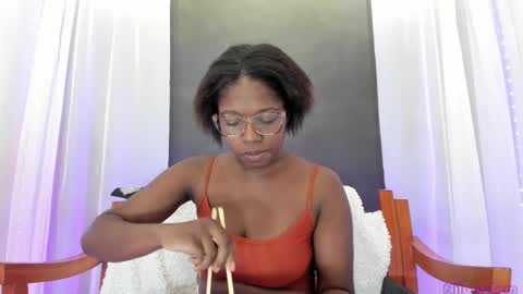 Snapshot of nilosolem12 chatting on March 7, 2:25 am nilo solem online show from March 7, 2:25 am