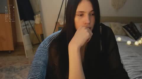 Jennet online show from December 20, 8:02 pm