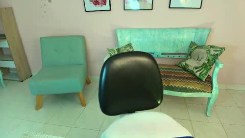 Nina online show from May 20, 4:37 pm