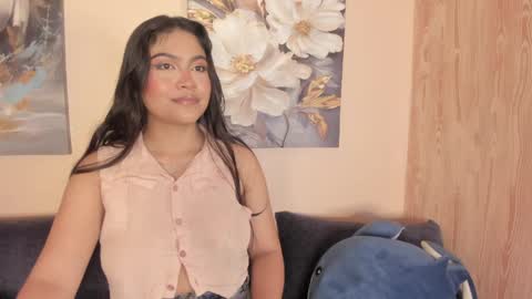 nina_kmay online show from April 5, 11:20 am