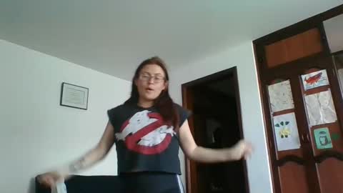 Nina online show from February 16, 9:05 pm