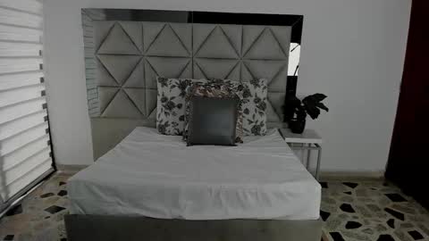 Snapshot of nina_pons chatting on March 7, 8:33 pm Nina online show from March 7, 8:33 pm