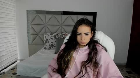 Snapshot of nina_pons chatting on March 5, 9:39 pm Nina online show from March 5, 9:39 pm
