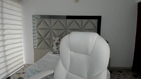 Snapshot of nina_pons chatting on March 12, 8:31 pm Nina online show from March 12, 8:31 pm