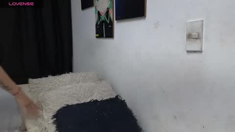 Snapshot of ninaa_fox chatting on January 15, 3:39 pm Ninaa fox online show from January 15, 3:39 pm
