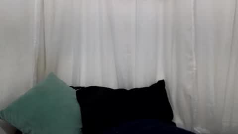 Snapshot of ninaa_fox chatting on September 13, 6:49 pm Ninaa fox online show from September 13, 6:49 pm