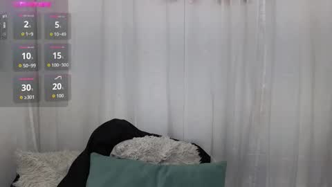 Snapshot of ninaa_fox chatting on October 15, 5:26 pm Ninaa fox online show from October 15, 5:26 pm