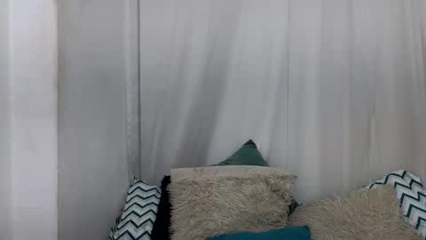 Snapshot of ninaa_fox chatting on March 12, 4:24 pm Ninaa fox online show from March 12, 4:24 pm