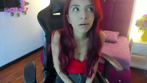 Nina online show from June 27, 6:25 pm