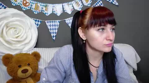 Snapshot of ninaflawlees chatting on October 6, 12:00 pm ninaflawlees online show from October 6, 12:00 pm