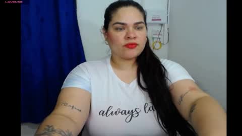 NinaFuentes online show from May 28, 4:21 am