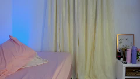 ninahtx online show from March 29, 11:26 pm