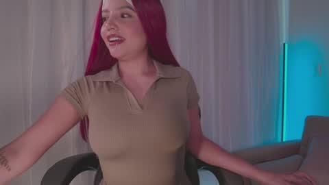 Snapshot of ninamichelle_ chatting on January 22, 10:06 pm Nina online show from January 22, 10:06 pm