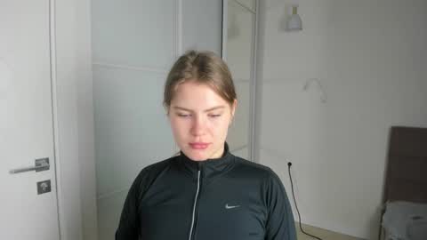 Snapshot of ninarihh chatting on March 5, 9:38 am ninarihh online show from March 5, 9:38 am