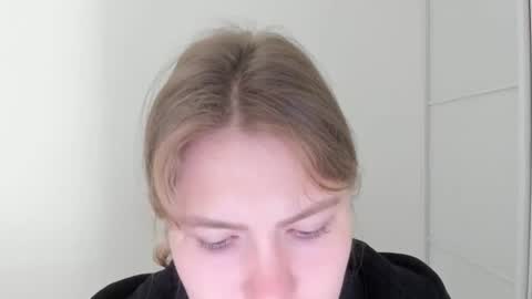 Snapshot of ninarihh chatting on October 9, 8:18 am ninarihh online show from October 9, 8:18 am