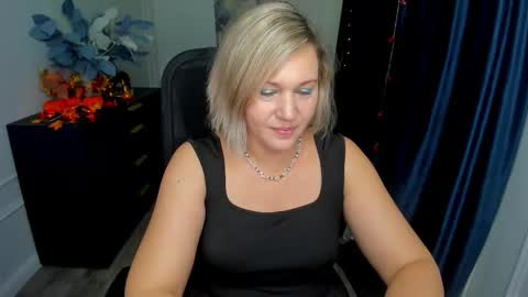 ninastarle online show from October 22, 5:01 am