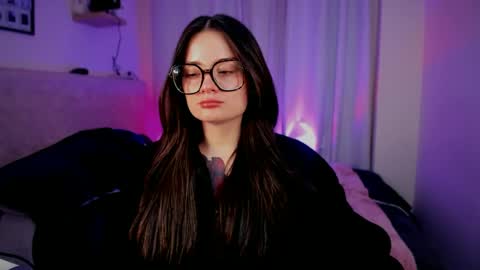 ninavolkov online show from October 4, 12:16 am