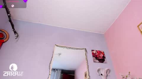 NINI  online show from February 6, 7:06 pm