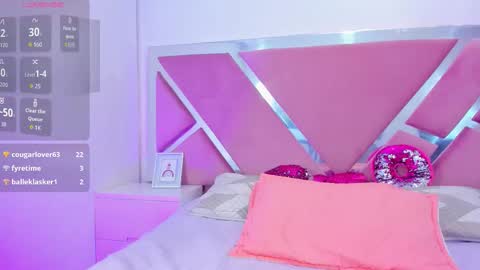 Ninna  online show from January 16, 2:13 pm