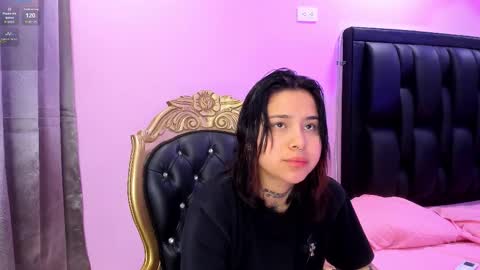 Snapshot of nixielee__ chatting on October 13, 12:41 pm Nixie online show from October 13, 12:41 pm