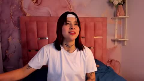 Snapshot of nixielee__ chatting on September 12, 7:50 am Nixie online show from September 12, 7:50 am