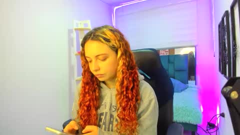 Snapshot of nixy_fresa chatting on October 17, 11:02 am nixy_fresa online show from October 17, 11:02 am