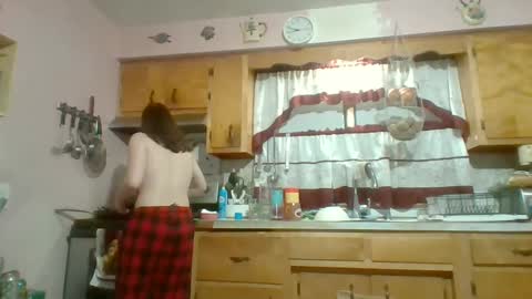 Snapshot of njsnowbunny chatting on October 2, 12:48 am njsnowbunny online show from October 2, 12:48 am