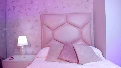   ambarsulliva  online show from November 25, 11:34 am